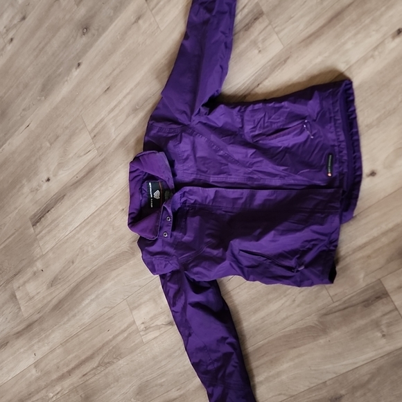 Purple is pretty - Picture 1 of 3